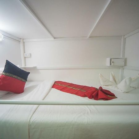 Panda Hostel Phuket (Adults Only) Patong Kültér fotó