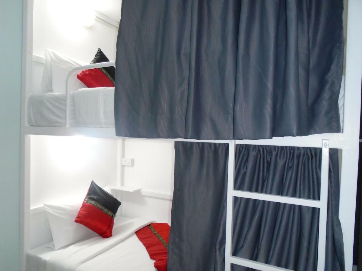 Panda Hostel Phuket (Adults Only) Patong Kültér fotó