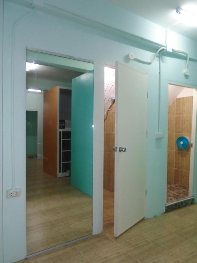 Panda Hostel Phuket (Adults Only) Patong Kültér fotó