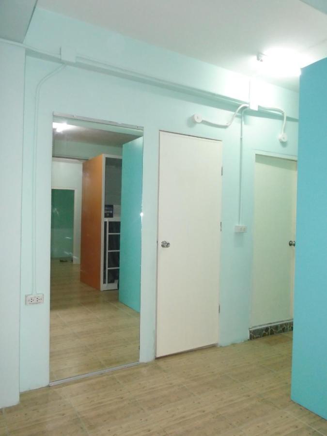Panda Hostel Phuket (Adults Only) Patong Kültér fotó