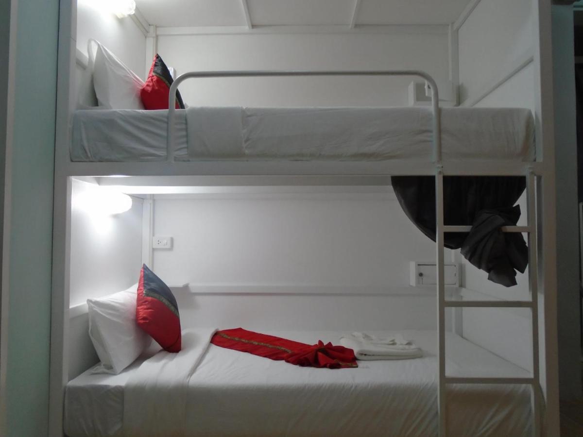 Panda Hostel Phuket (Adults Only) Patong Kültér fotó